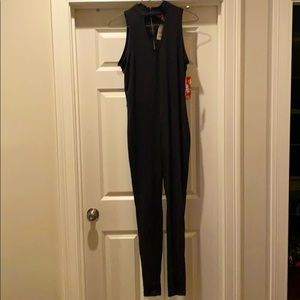 Brand new keyhole sleeveless romper